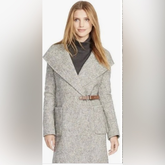 Lauren Ralph Lauren Fawn buckle front wool blend hooded wrap coat. Size 8 - Picture 16 of 16
